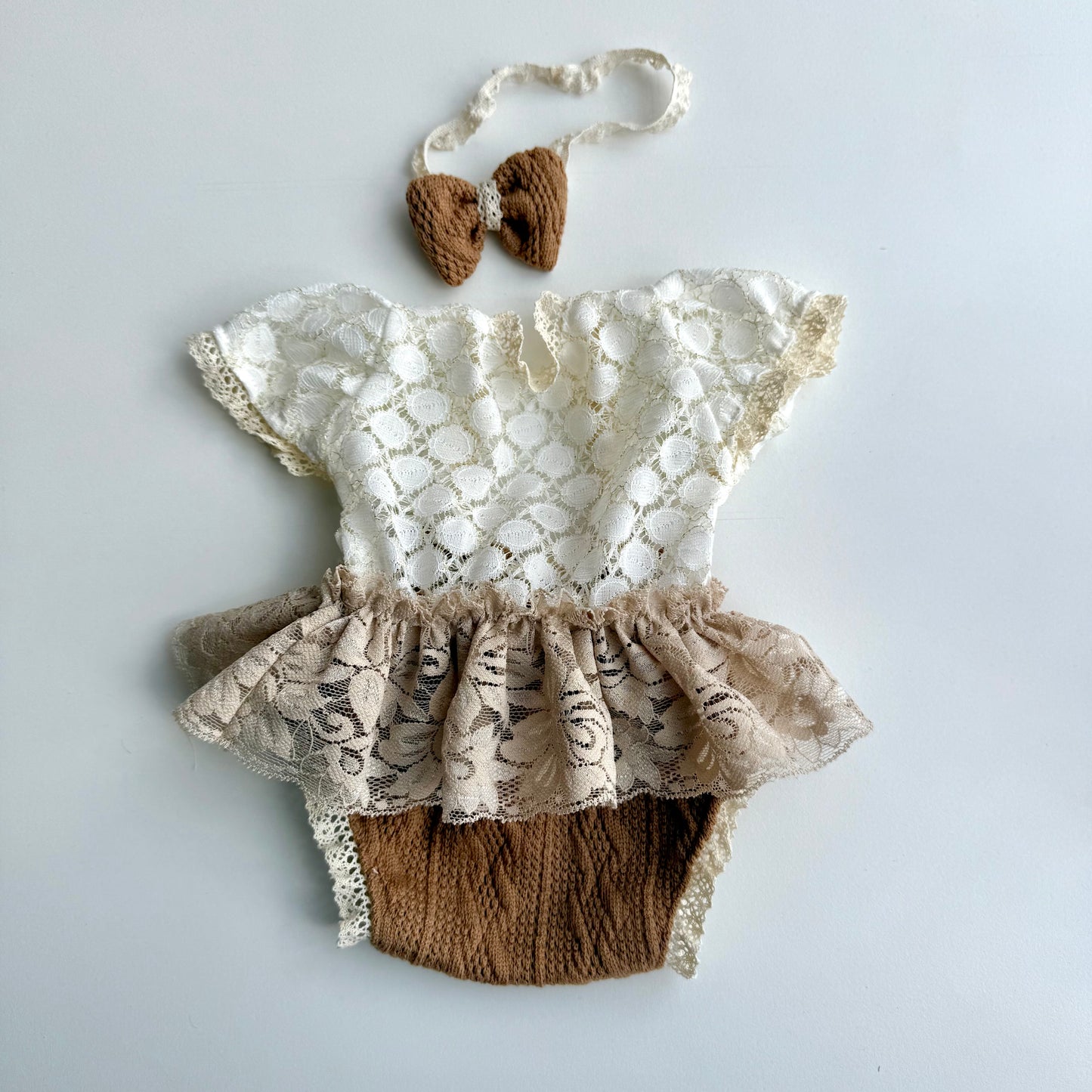 Accessoire de photographie pour nouveau-né Amey crème et beige