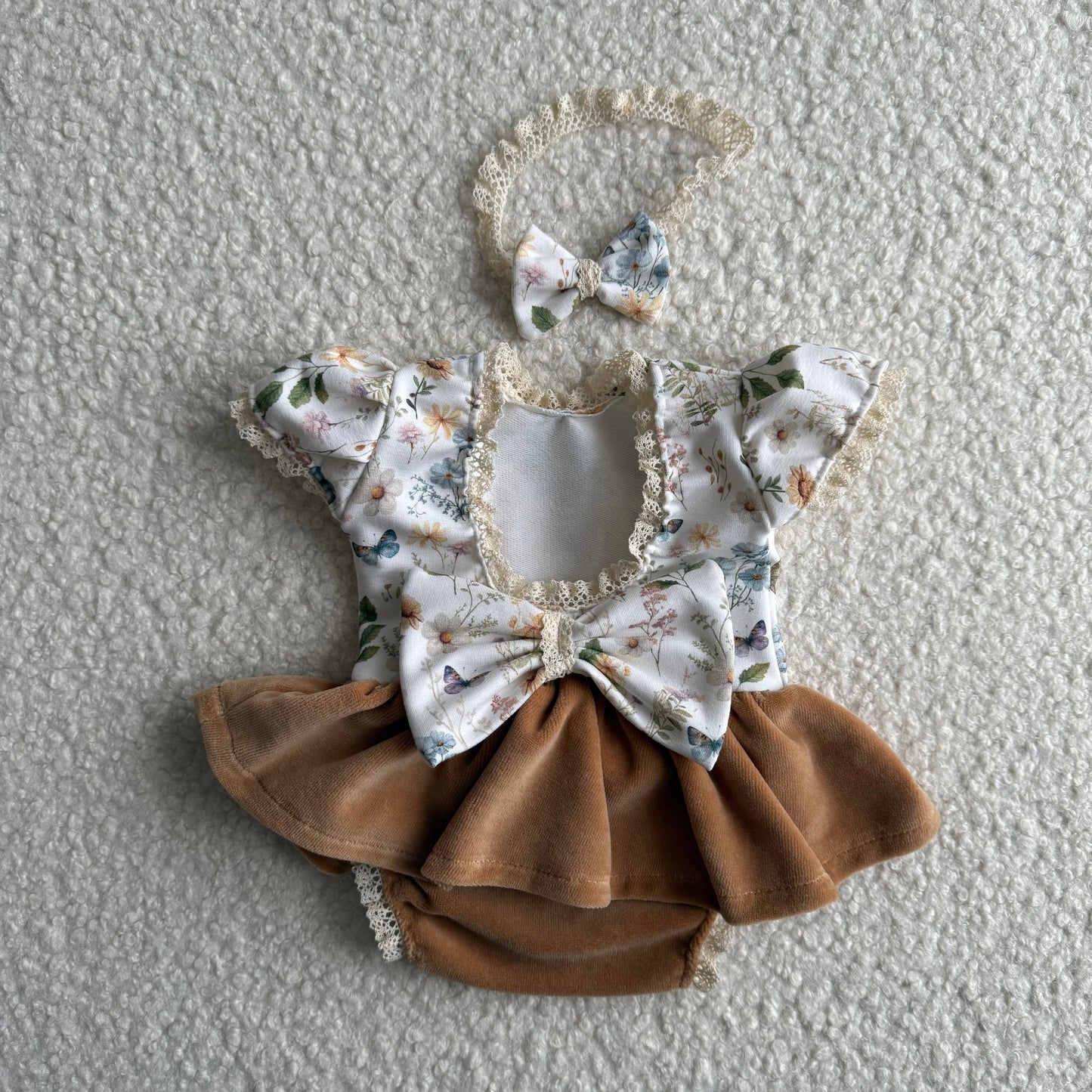 Newborn dress for a photoshoot. - Newborn