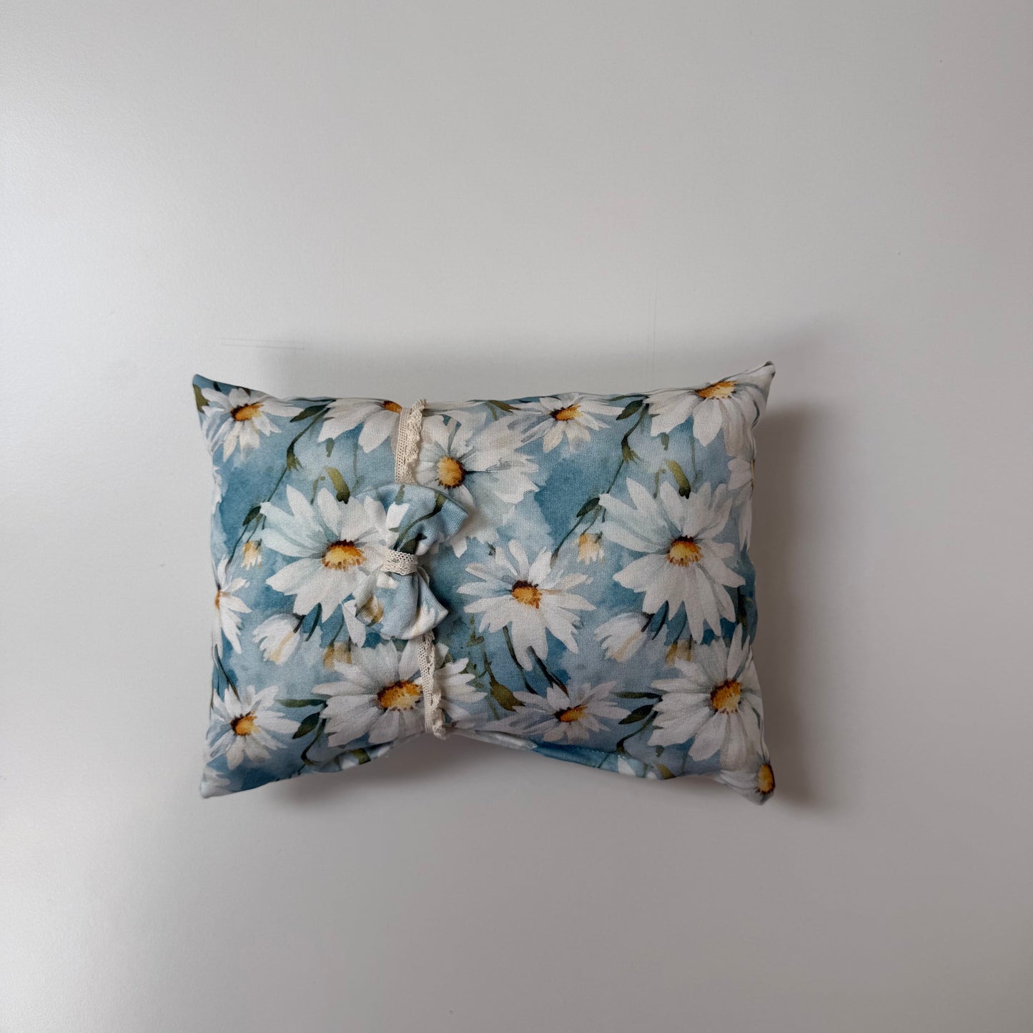 Daisy newborn pillow and headband