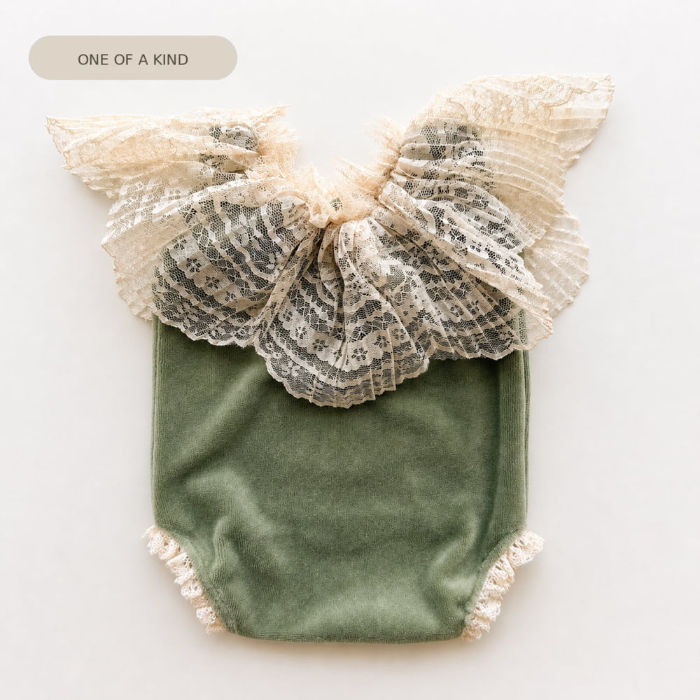 Amelia Off-Shoulder Lace Romper – olive
