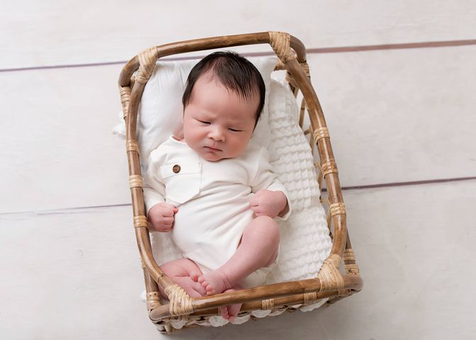 Luca with button - daliaphotoprops