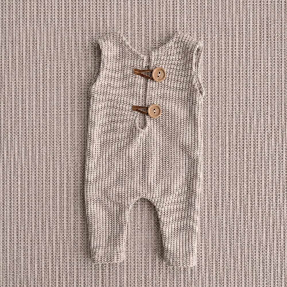 “Noah” – Milkshake Knit Newborn Romper