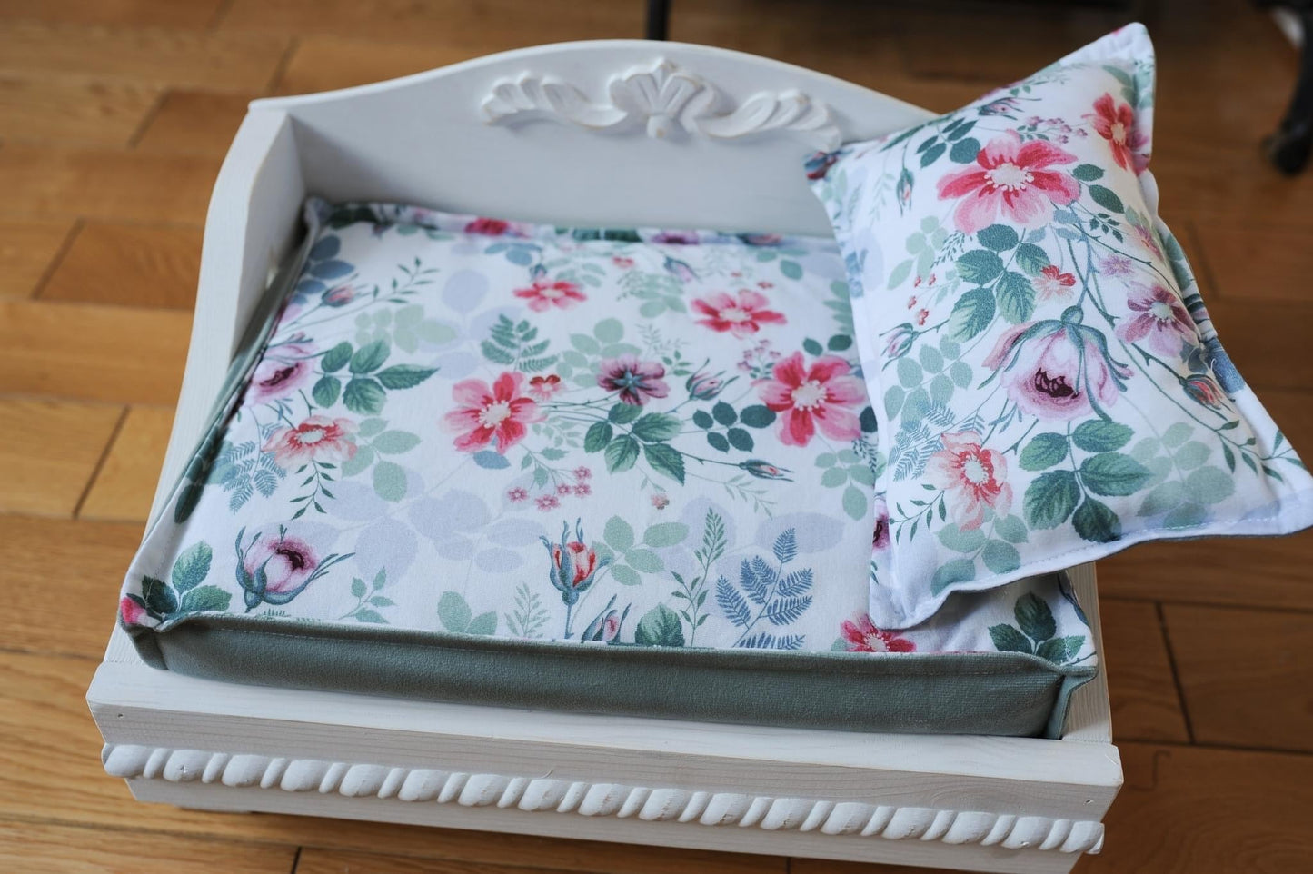 Mint / Floral Mattress Set - daliaphotoprops