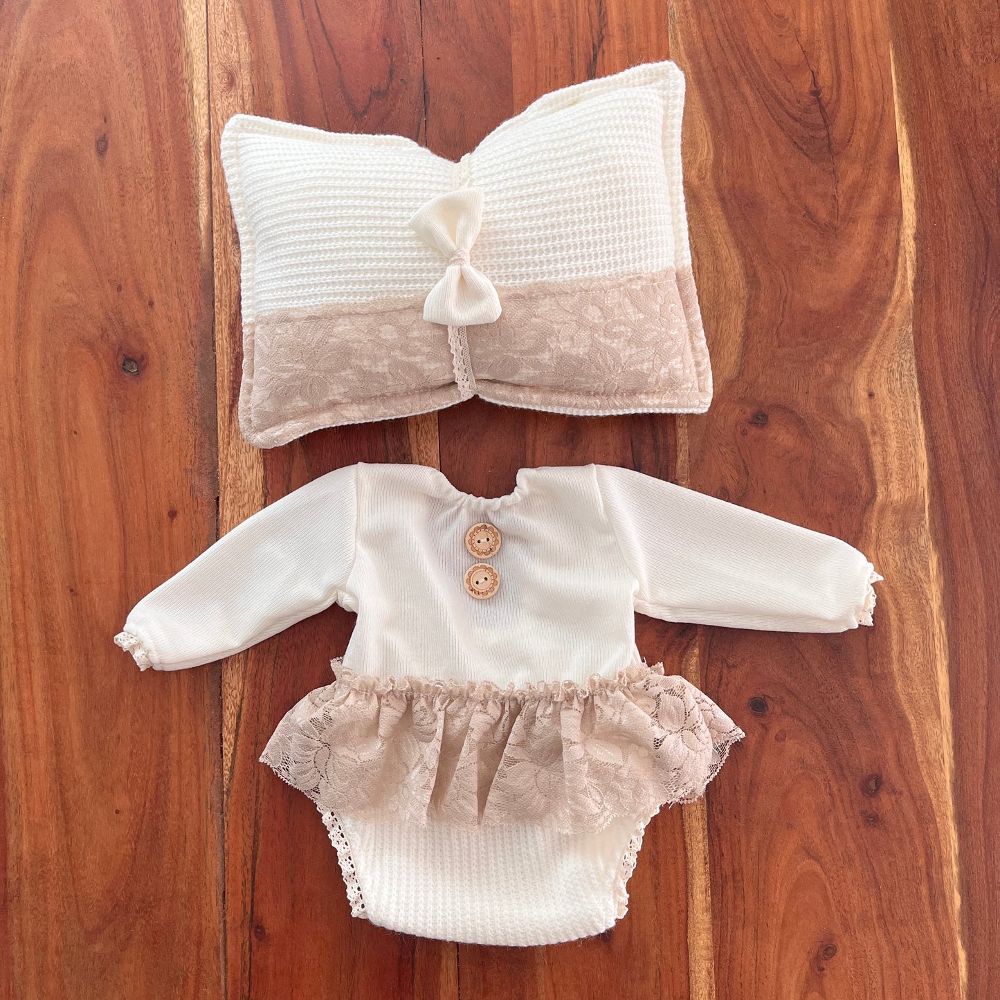 Amey Cream1 Neugeborenen-Fotografie-Requisiten-Outfit für Mädchen