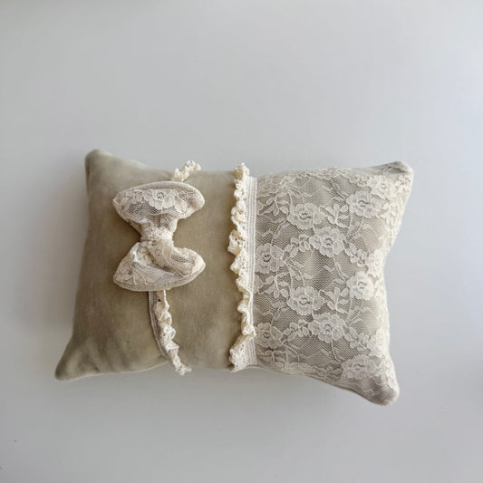 Pistachio Velvet Lace Pillow & Bonnet Set – Newborn Photography Props