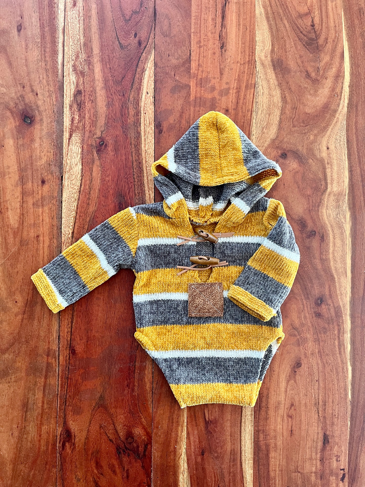 Andress 3 hood with stripes Newborn Photography Props
