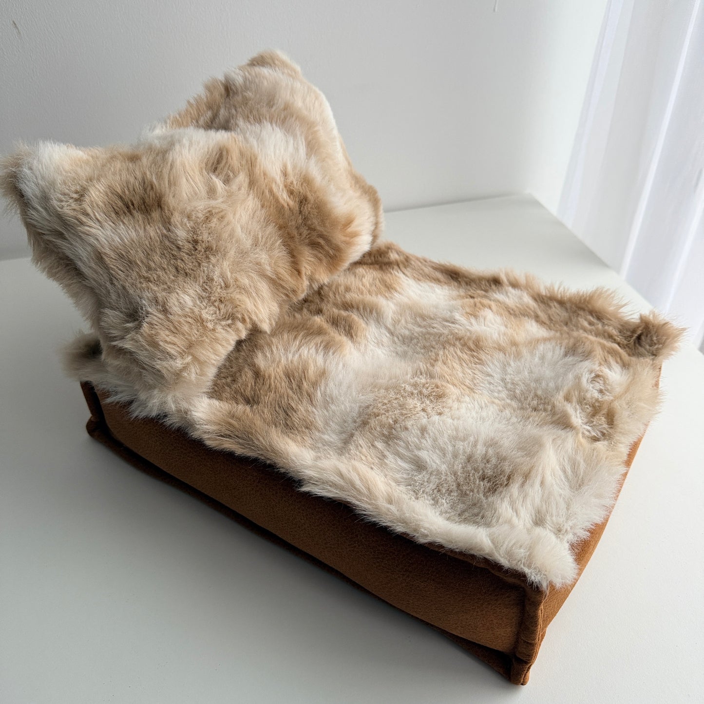 Double-Sided Newborn Photography Mattress – Faux Fur & Brown Leather Look