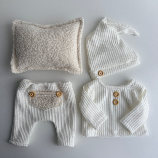 Mateo – Cream Newborn Set