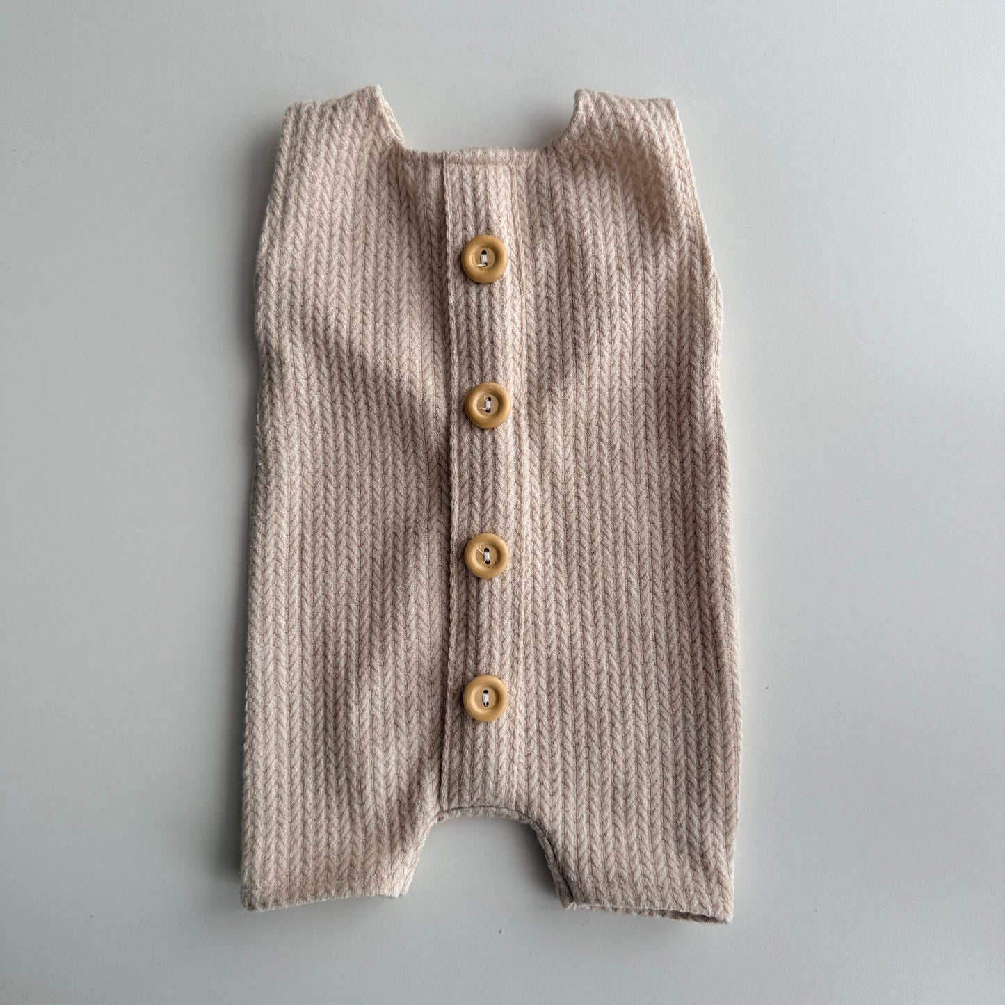 Milkshake Knit Button Romper – Newborn Photography Props