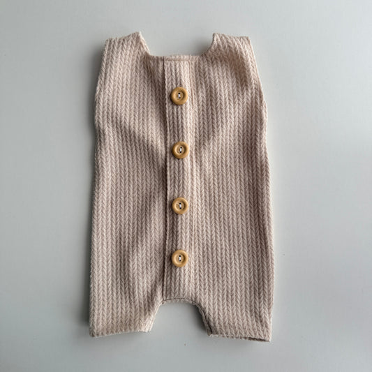 Milkshake Knit Button Romper – Newborn Photography Props