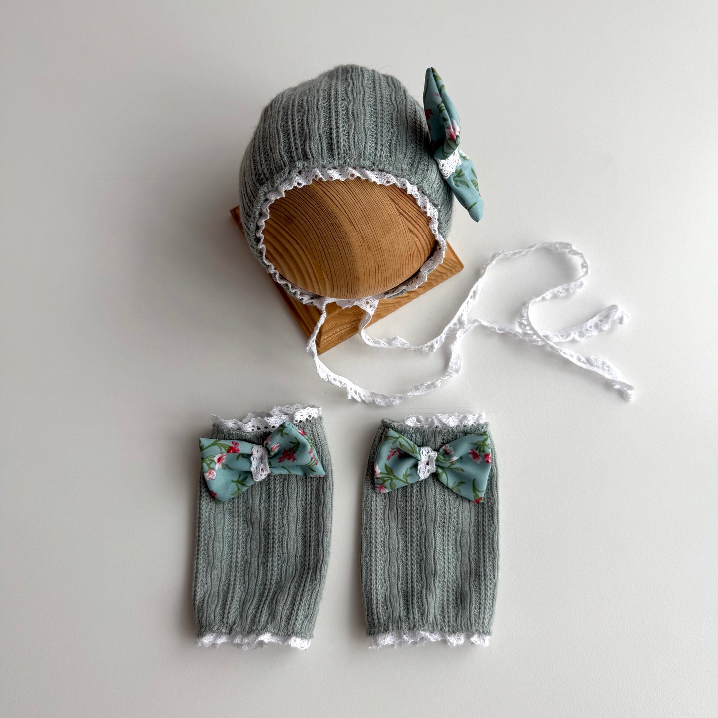 Dalia mint braid bonnet set with leg warmers Newborn Photography Prop