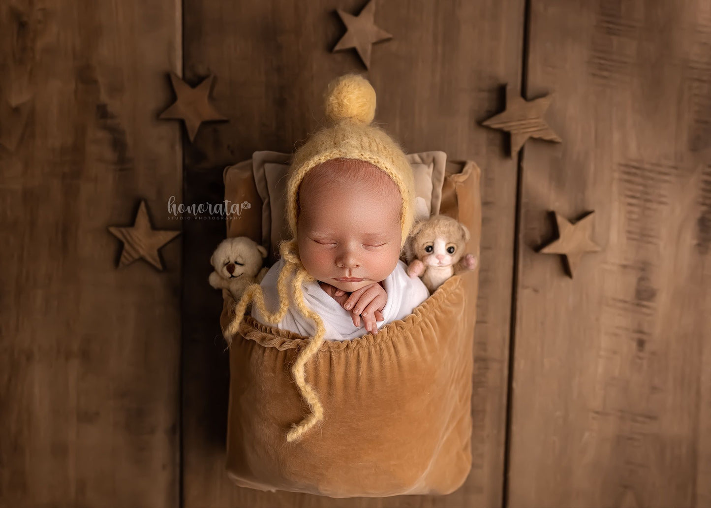 Mattress cover with pillowcase and pocket on the other side. Newborn photography props