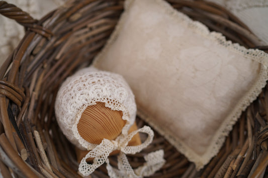 Bonnet with pillow Newborn Photography Props 11