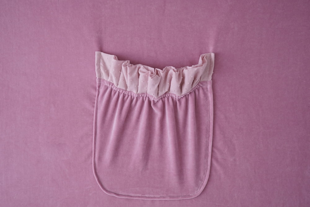 Backdrop with a pocket.
