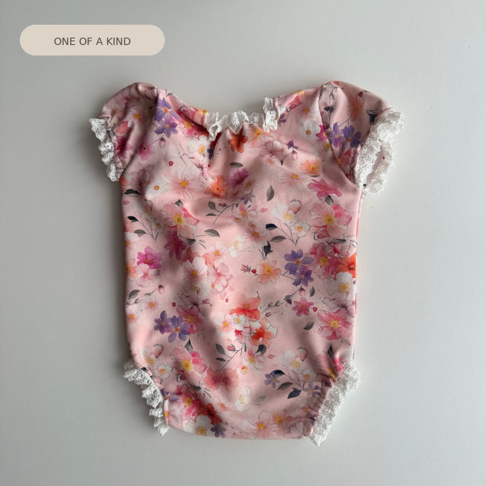 Blush Floral Romper – Newborn Photography Props