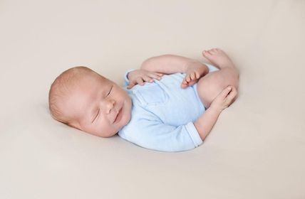 Luca Velvet Baby Blue - daliaphotoprops