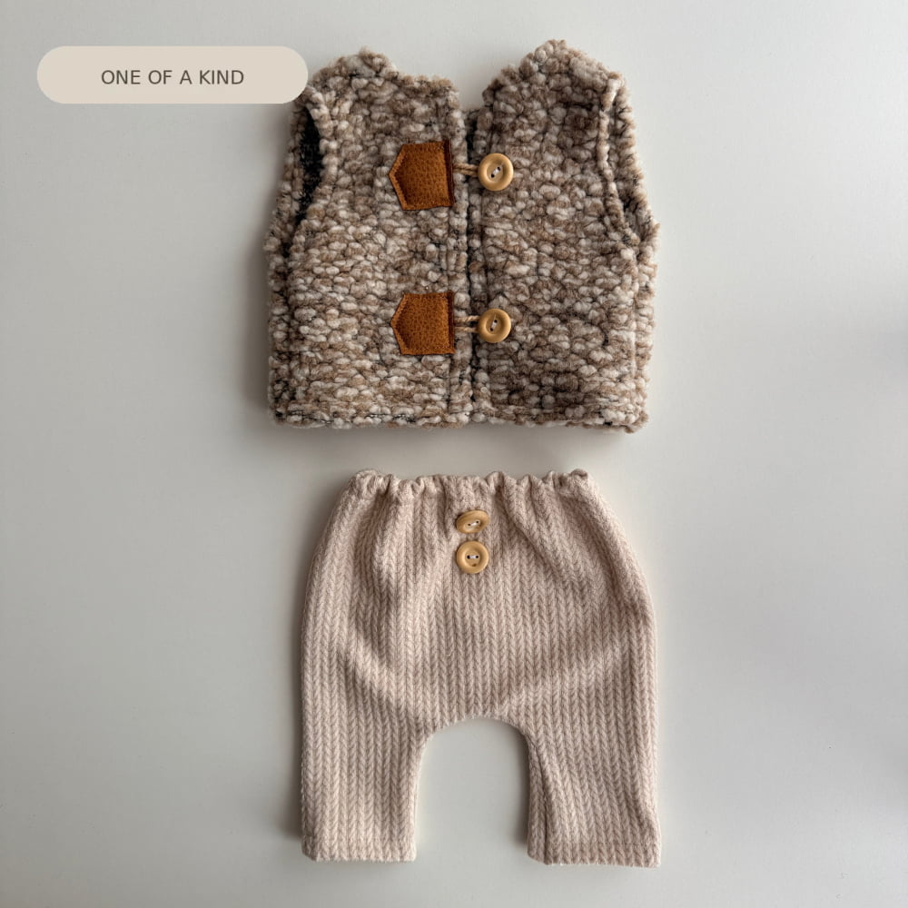 Milkshake Teddy Vest & Knit Pants Set – Newborn Photography Props