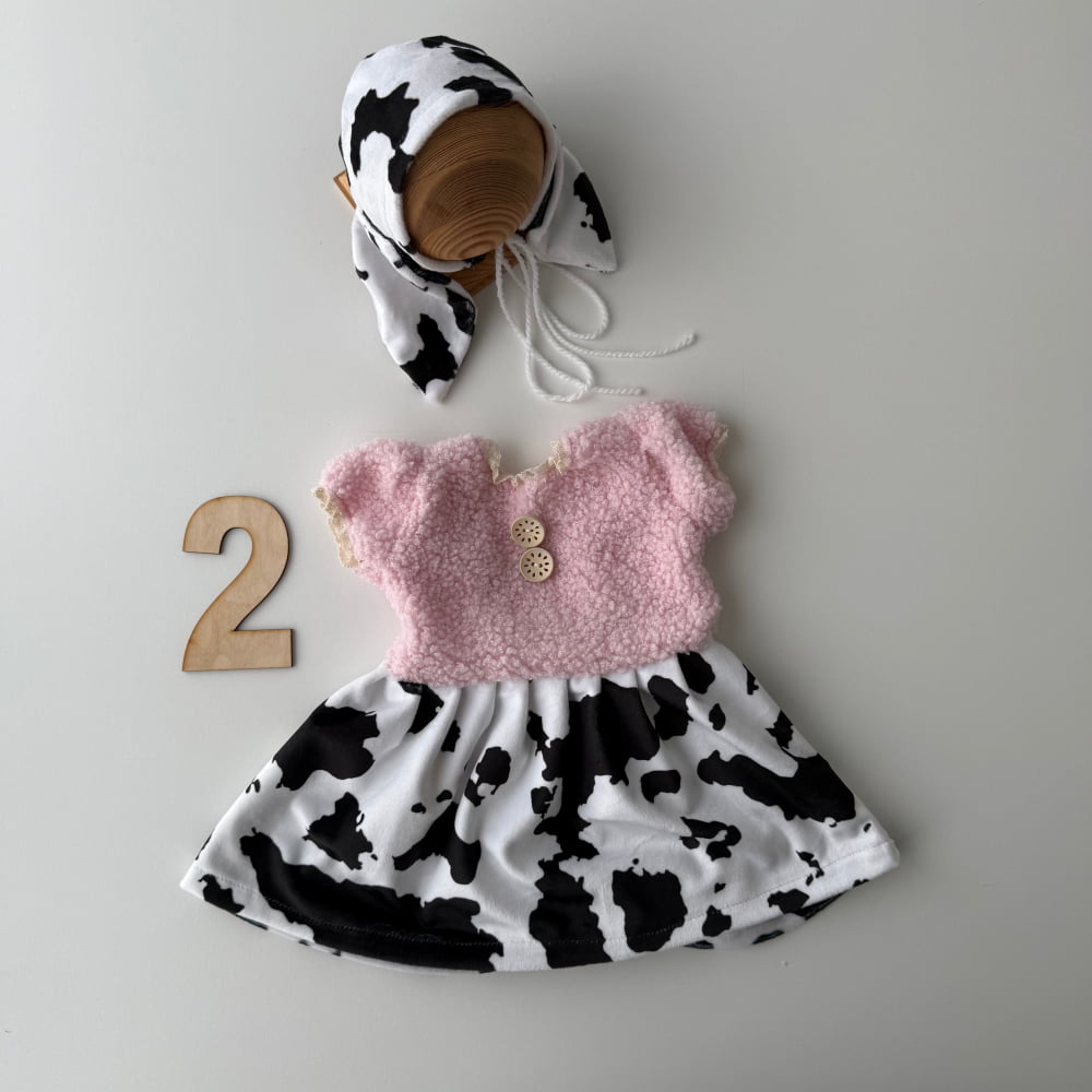 Moo Collection Newborn Photography Props - 2