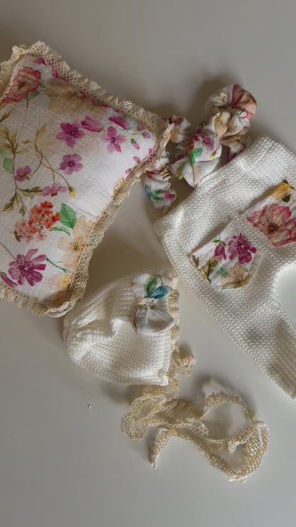 Cream flower Pants with bonnet and pillow  for girl Baby Newborn Photography Props