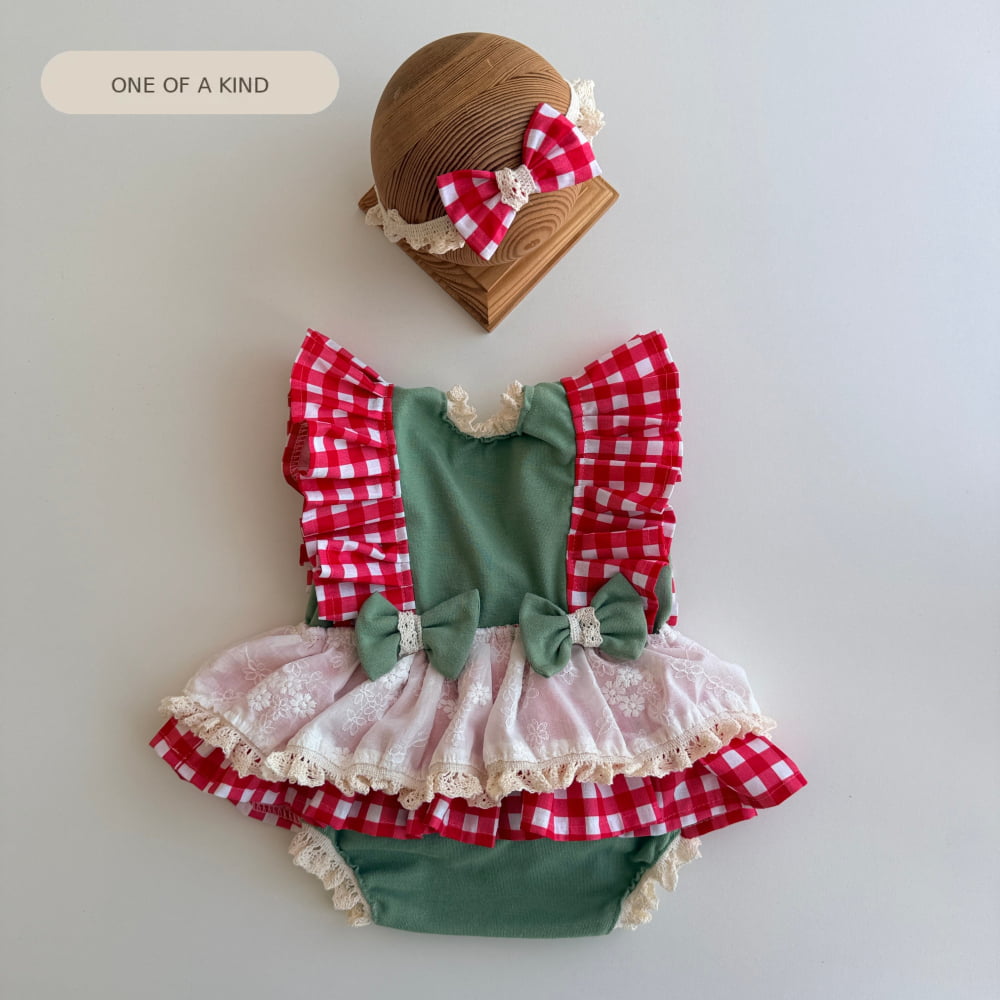 Sage Picnic Lace Romper & Headband Set – Newborn Photography Props