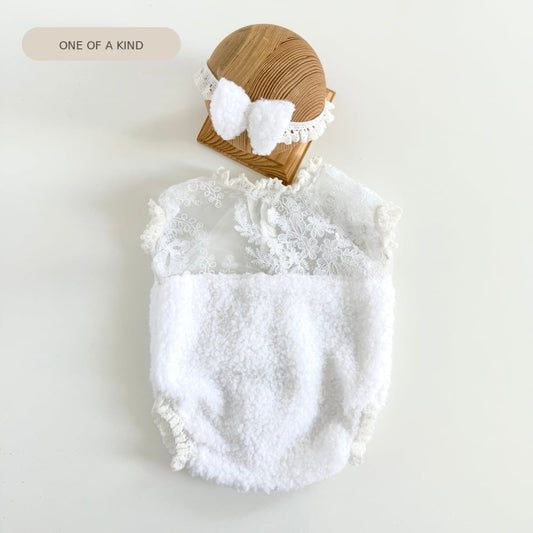 Snowflake Grace Newborn Outfit Set