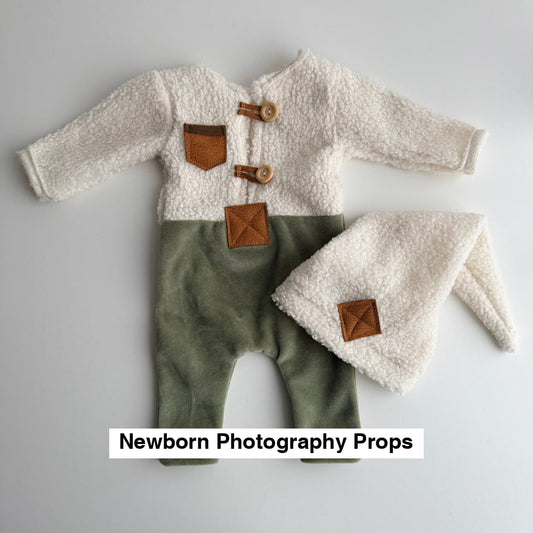 Tom Olive – Newborn One-Piece Outfit with Gnome Hat